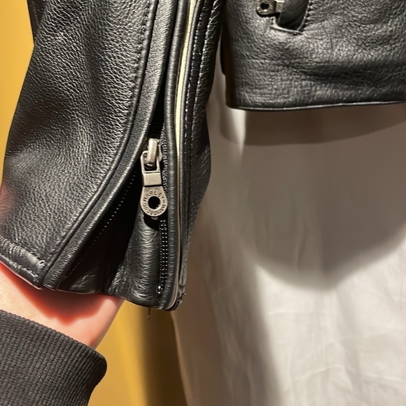 Harley Davidson leather jacket - Picture 2 of 6